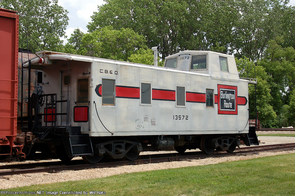 CB&Q Caboose 13572